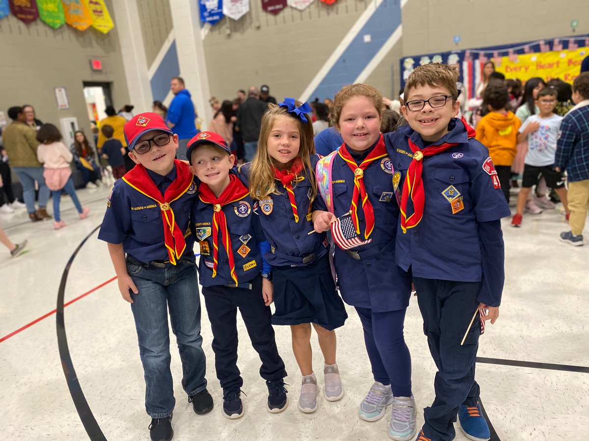 These Cub Scouts did a great job during our Veteran’s Day roundup! Way to represent 2nd Grade! #wearemcneil #youbelonginMISD