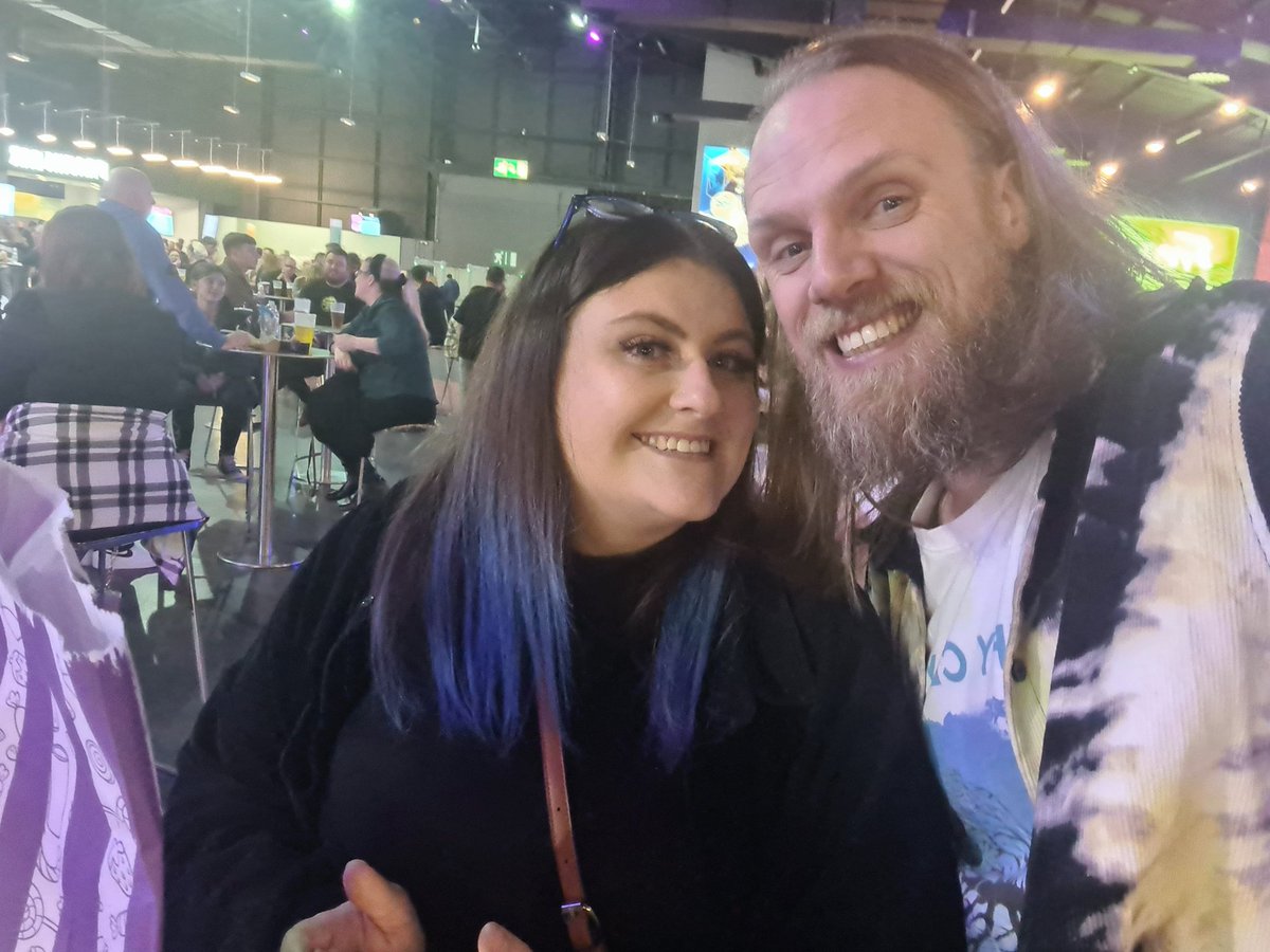 tuncaycliffe's tweet photo. #biffyfuckingclyro #monthebiff #biffyclyro #resortsworld and @jasmin_avfc 's £16 pick and mix https://t.co/QzTZzNlL6D