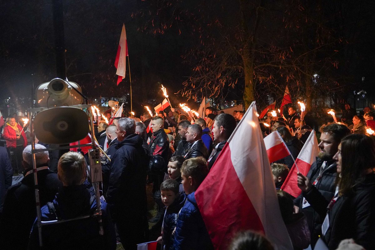 g_izbicki's tweet photo. Suwałki dziś ❤️🇵🇱
XVII Młodzieżowy Marsz Niepodległości https://t.co/BYcxs91bEc