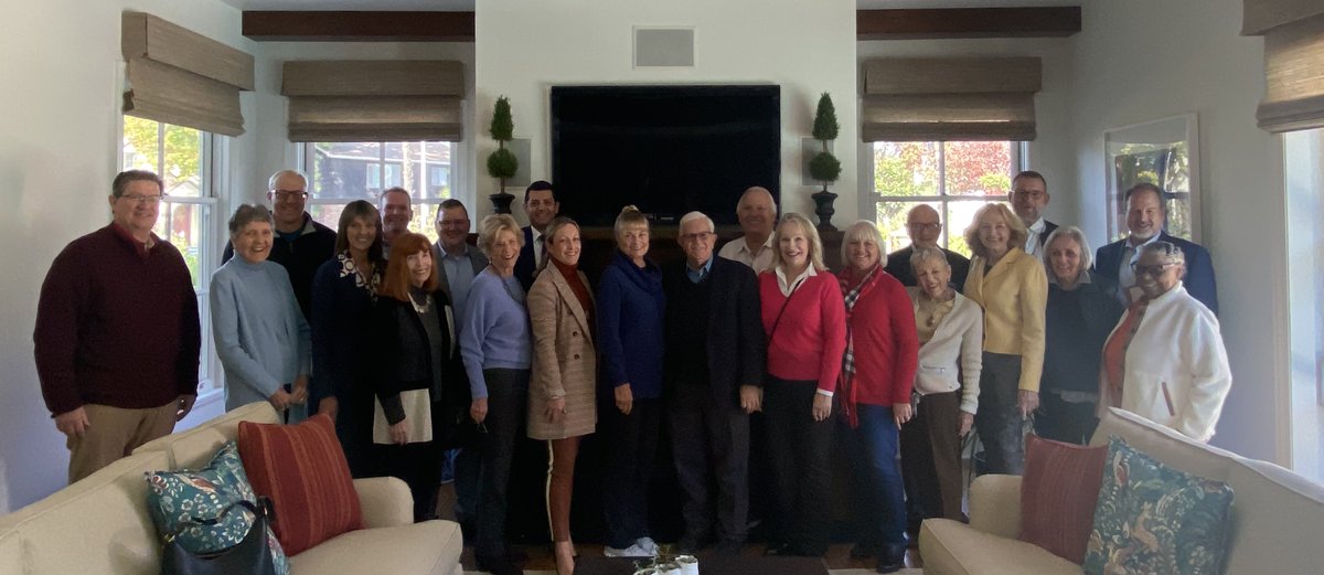 City Auditor Doud has the pleasure to serve on the <a href="/LeadershipLB/">Leadership Long Beach</a> Honorary Board with these wonderful community leaders who are an inspiration &amp; give so much back to our #LongBeach community.