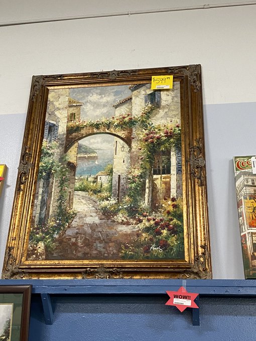 look what happens when you take me to a consignment store&hellip; this is coming home with me!! oh my godd https://t<a href="/tag/asmr"class="tags"><span>#asmr</span></a>