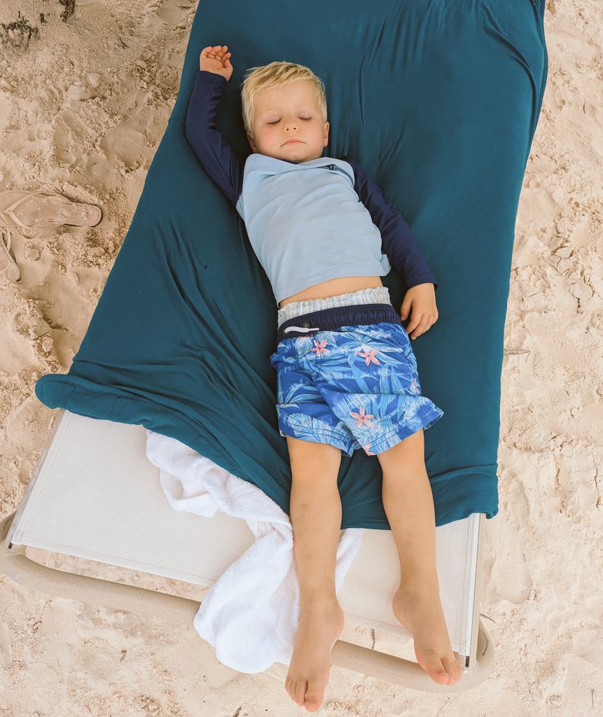 Casey Kern ✨ tweet media