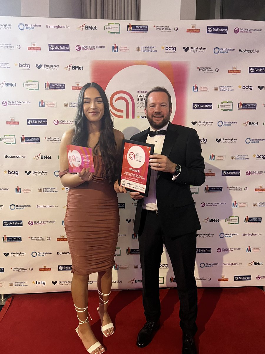 Congratulations to Summar Wilkes from <a href="/PainFreeDentist/">Smile Style Dental Care Centre</a> on winning Apprentice of the Year in Health Education and Care at the #GBAA sponsored by <a href="/skillsfirstuk/">Skillsfirst</a>