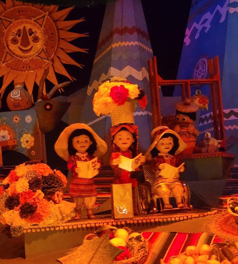 Parks And Cons on Twitter "“it’s a small world” Holiday returns and