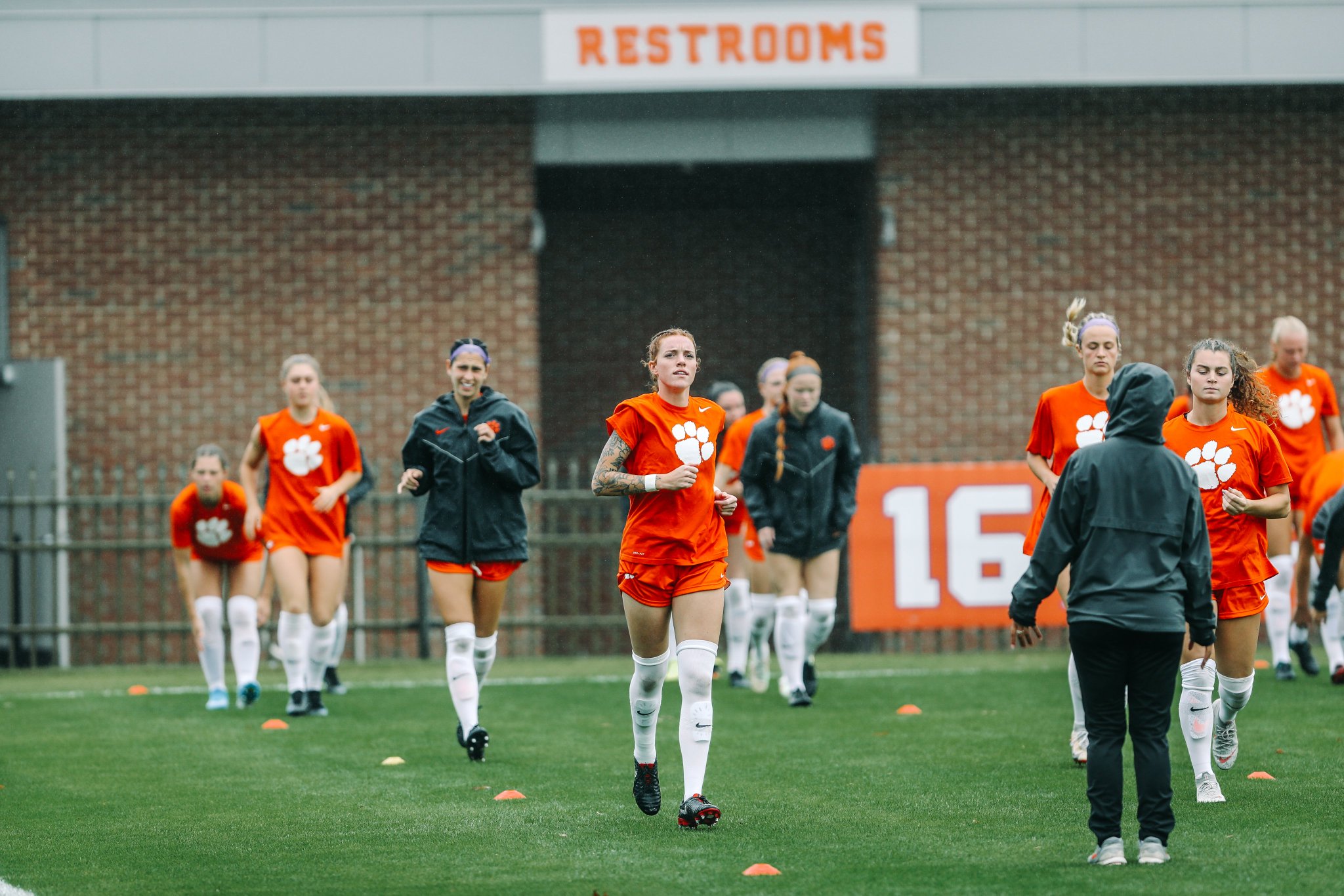clemson-women-s-soccer-on-twitter-locked-in-and-ready-https-t-co