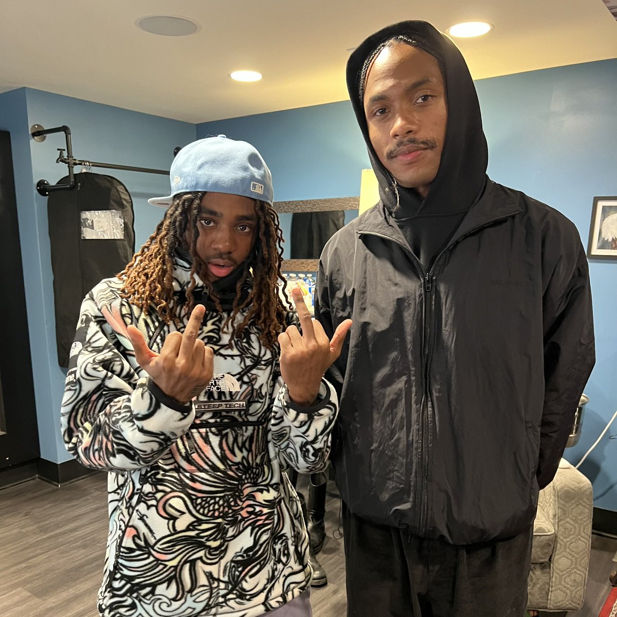 EemTriplin's tweet image. dis pic gon leave da hoez flabbergasted😟#SteveLacy #swagg #music