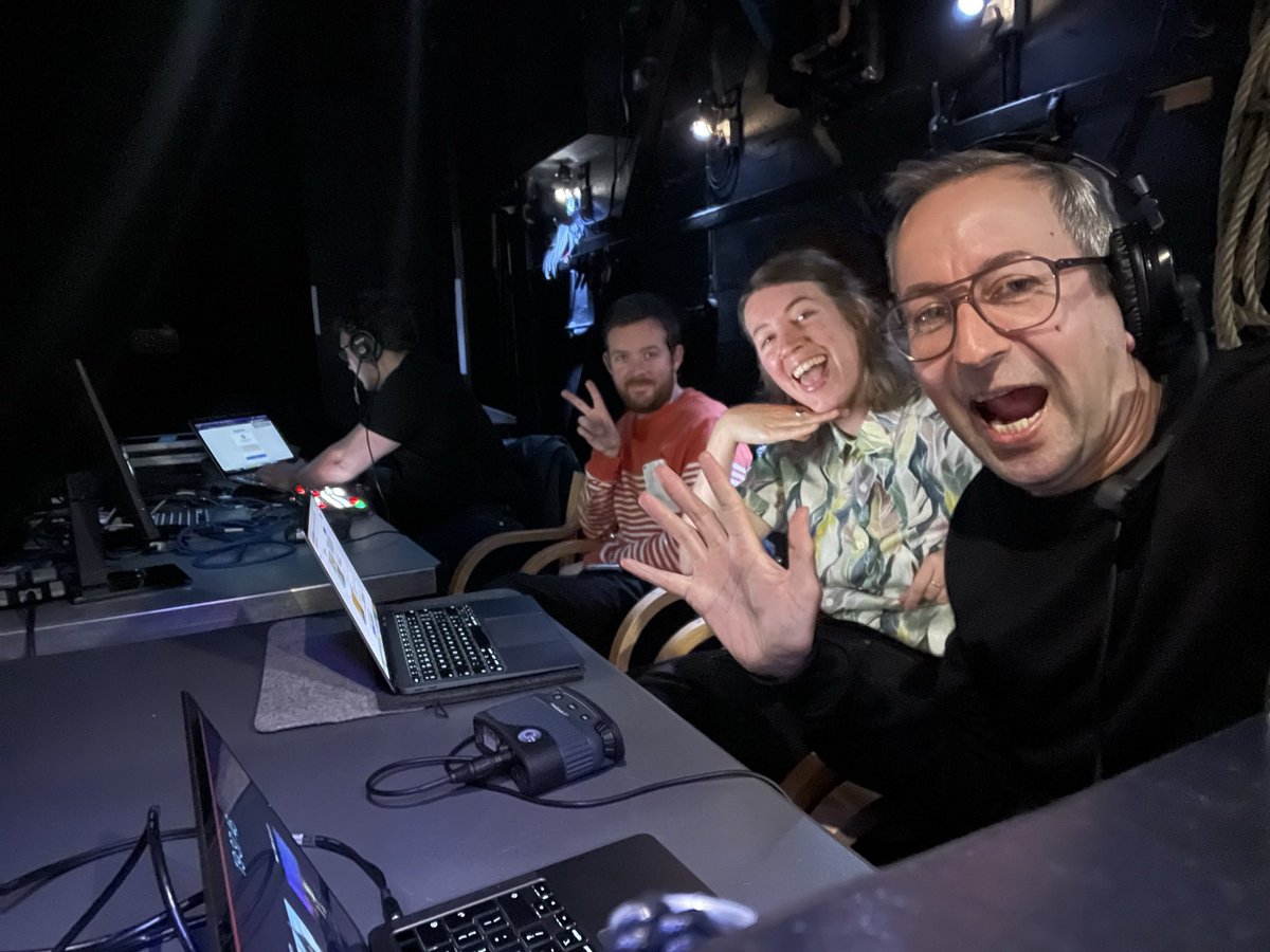 L eye al tweet media