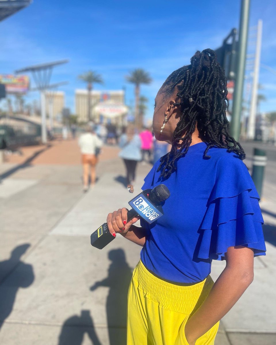 candesecharles's tweet photo. #happycentennial & *soon* #foundersday Sorors! Enjoy LV! I would enjoy with but I’m not feeling 💯 (which is why ya didn’t see me until AFTER #electionday 😿) Check out the #rhoyalblueandgold lights on the #lasvegassign Details about it & a little history on #8newsnow at noon! https://t.co/Nv13E82GKL