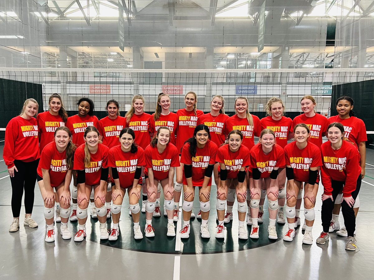 McAuley Volleyball tweet media