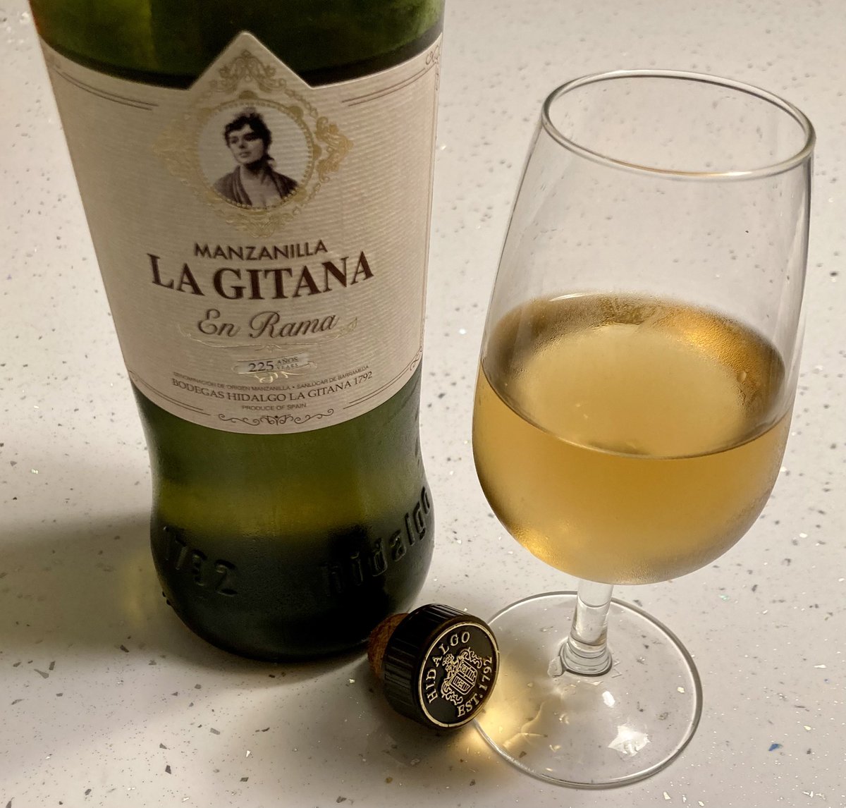 ¡Ay caramba! This La Gitana En Rama Manzanilla from <a href="/ndjohnwine/">ND John Wines</a> is just 👌
#SherryWeek