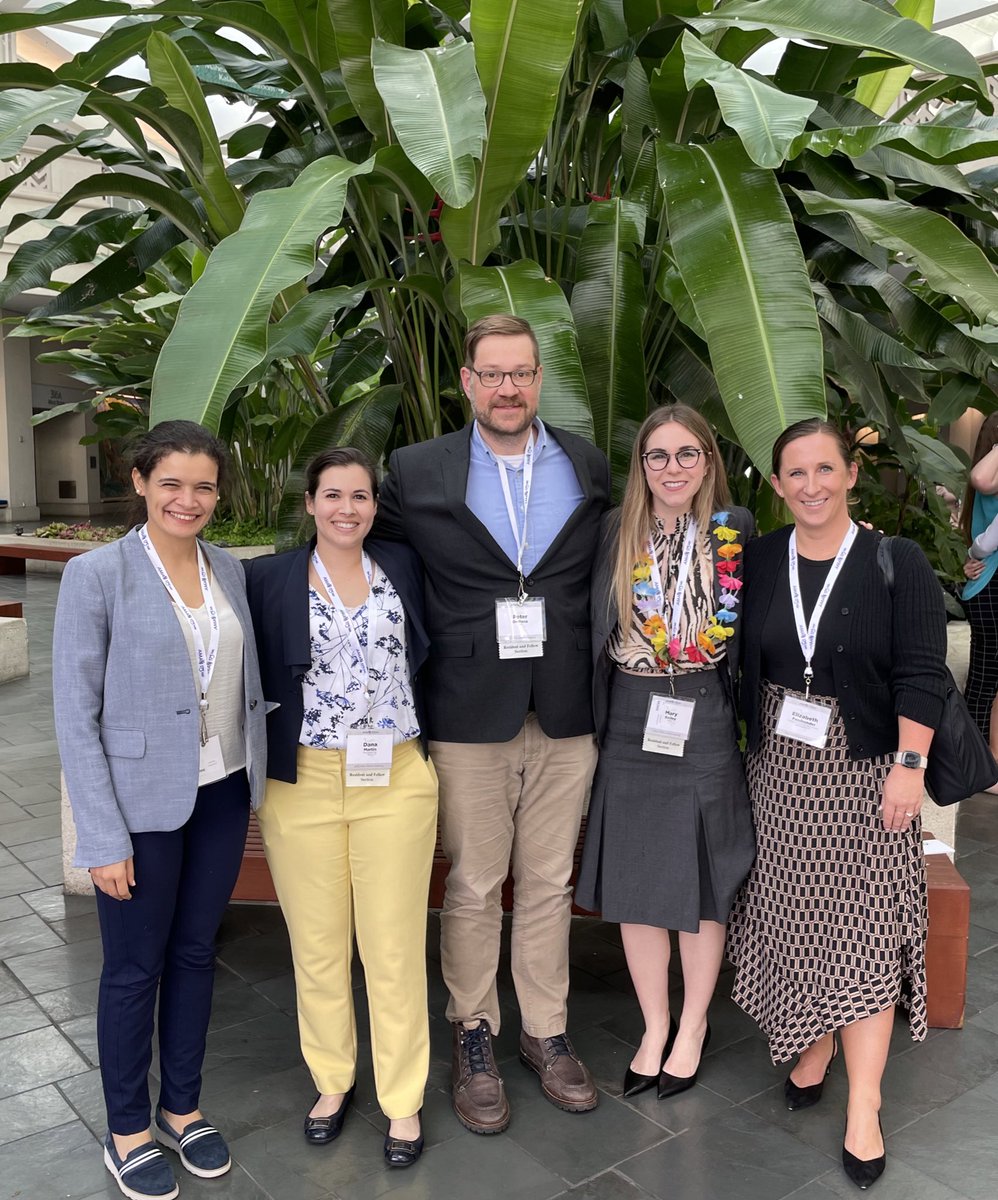 Aloha from some cool pathologists at @AmerMedicalAssn in beautiful Honolulu! #RFS #Interim2022 #advocacy @Pathologists @BCM_PathRes