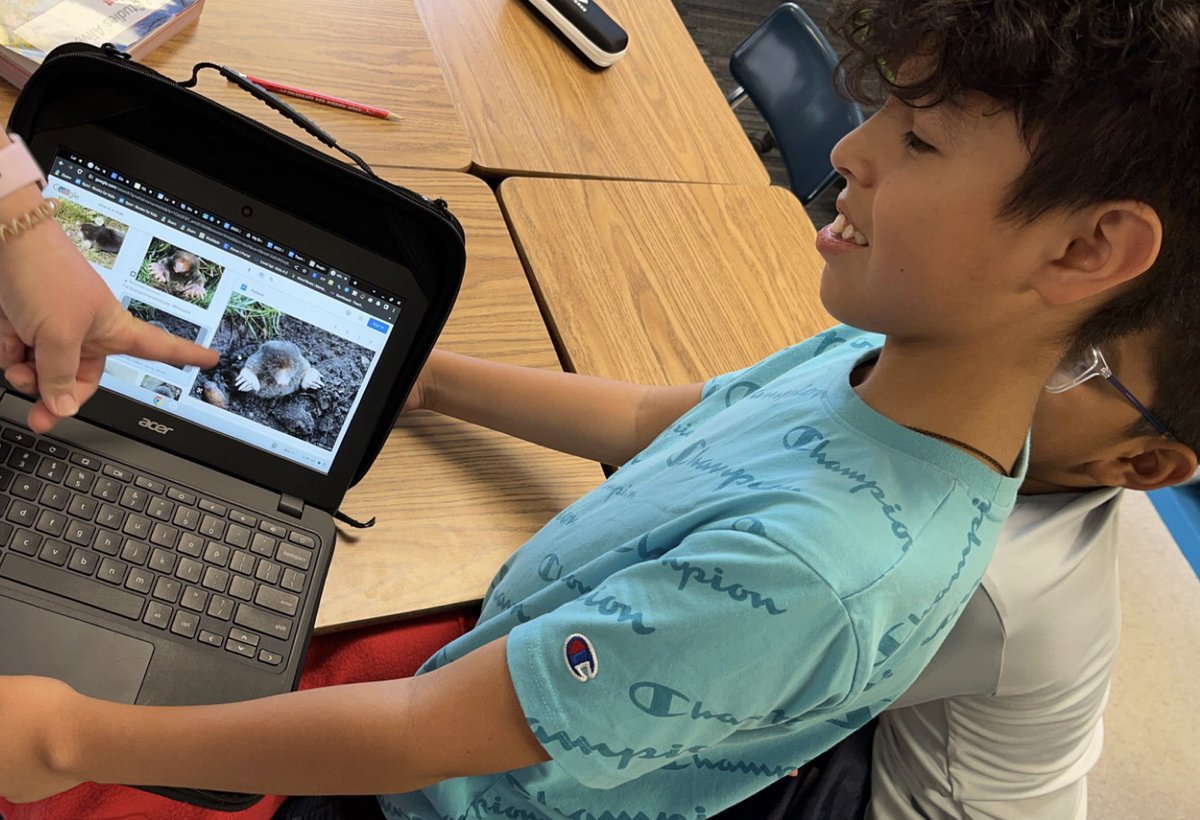 MooseTeach's tweet photo. Favorite moment of the week: “Mrs. Moose, what happened to your arm?” “Oh, just a suspicious mole.” “You mean like THIS one?!” I love my job 😂  *this led to a story about a Molé-loving mole #homonyms @dist105 @LaGrangeD105AAD @HodgkinsSchool @KubiliusSarah https://t.co/kLhlb5EmO8