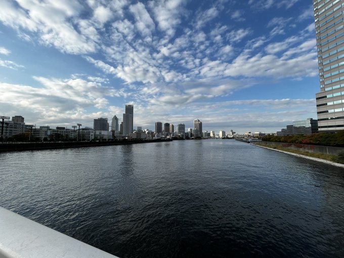 おはようございます！ エリ女に向けて馬券悩み中です https://t.co/3GKxTT57bI