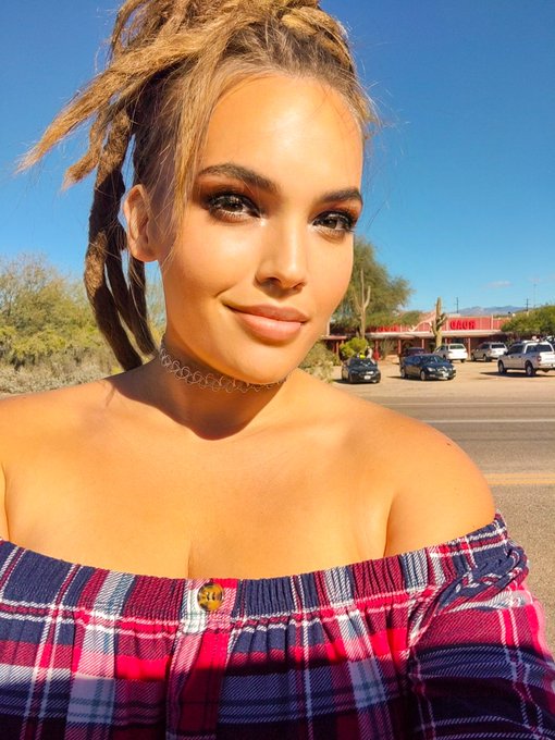 Imagine if I just....pulled my dress down 🤭😏 Stop imagining and see it for you own eyes on my website<a href="/tag/leaked"class="tags"><span>#leaked</span></a><a href="/tag/onlyfans"class="tags"><span>#onlyfans</span></a><a href="/tag/kherson"class="tags"><span>#kherson</span></a>