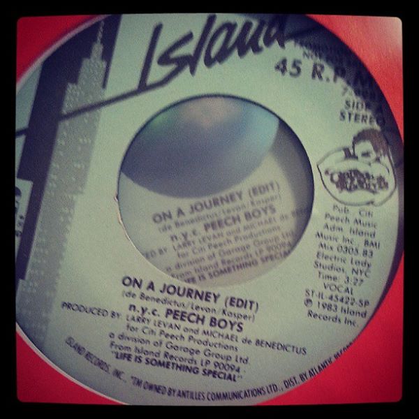 I'm on tonight twitch.tv/djtrs2 9pm
#diggininthecrates #hiphop #reggae #housemusic #soul #funk #jazz #techhouse <a href="/grooveculturem/">GROOVE CULTURE Music</a> @djleanrock <a href="/Flava1Radio/">Flava1Radio</a> <a href="/BUSHWICK_RADIO/">BushwickRadio</a> @Getemgump357