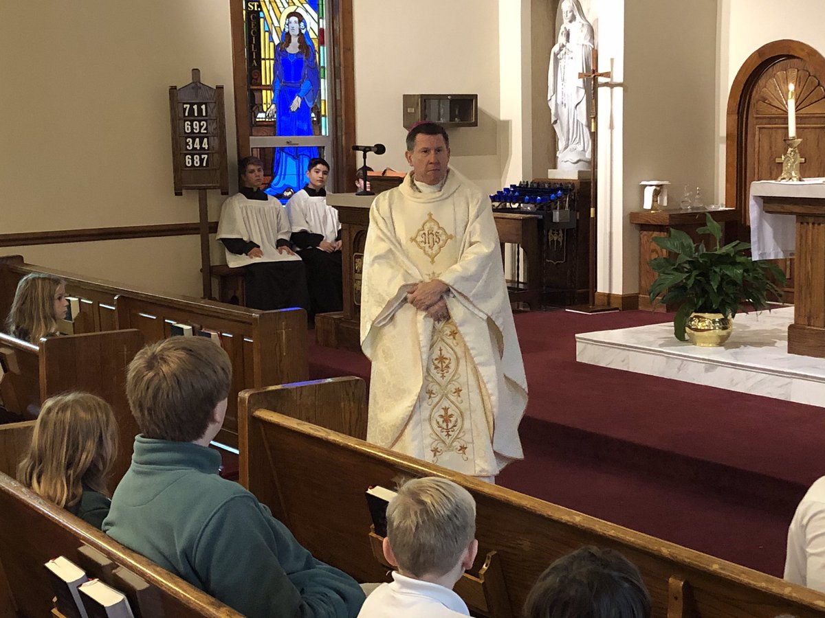 bpspalding's tweet photo. This morning I celebrated Mass for St. Patrick School in McEwen. What a joy to pray with these young students and their teachers! May Christ continue to show His face among them. https://t.co/dIfsO2abFn
