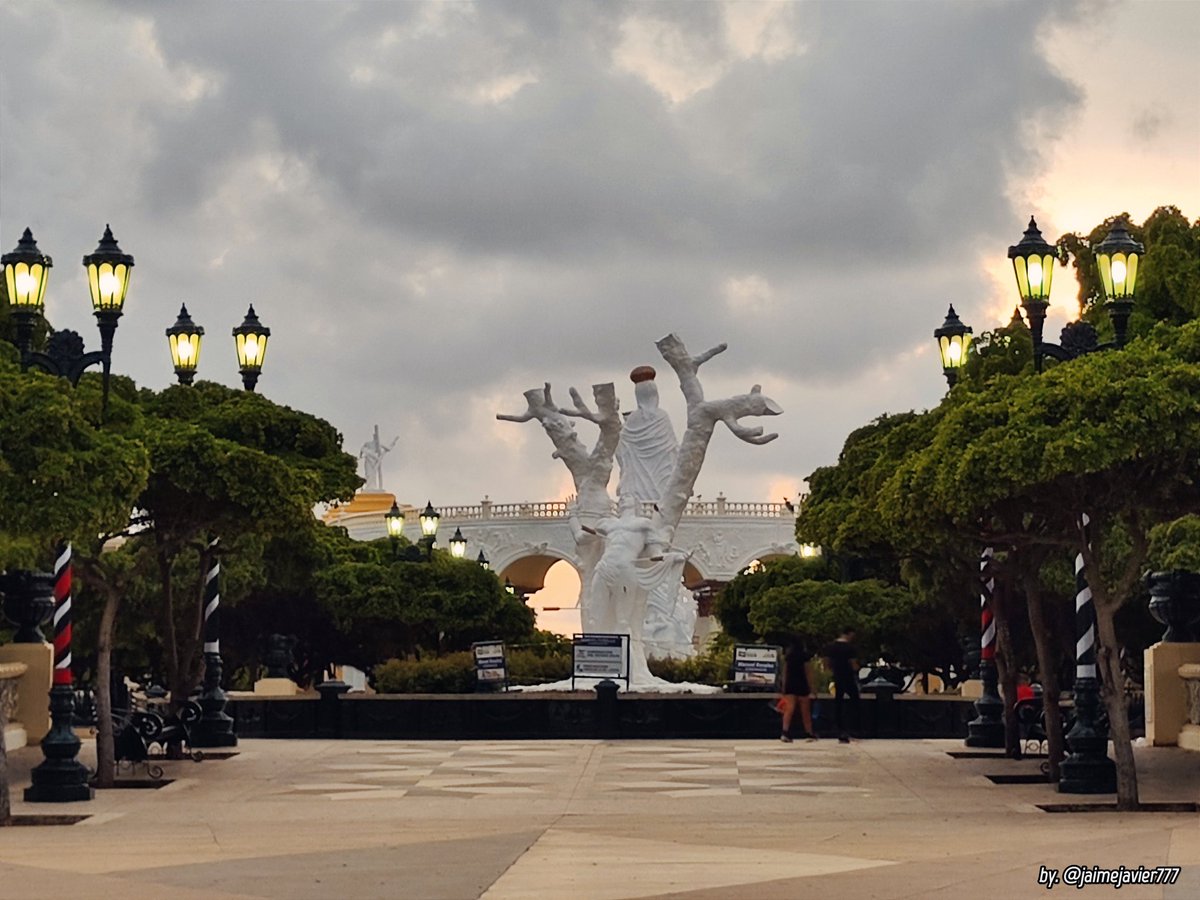 jaimejavier777's tweet photo. Maracaibo tierra del sol amada 

#landscape #urbanphotography #cloudst #photooftheday #xiaomi12 #Xiaomi12series #smartphonecamera #beautiful https://t.co/opO9vPdjrg