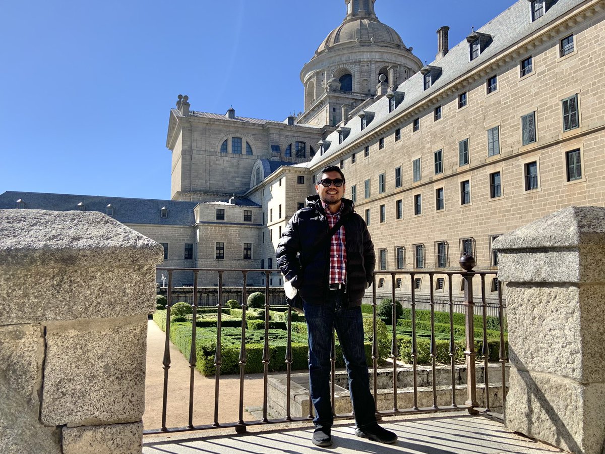 GualberCanul's tweet photo. #Throwback #ElEscorial #España https://t.co/R9BUJRJRAY