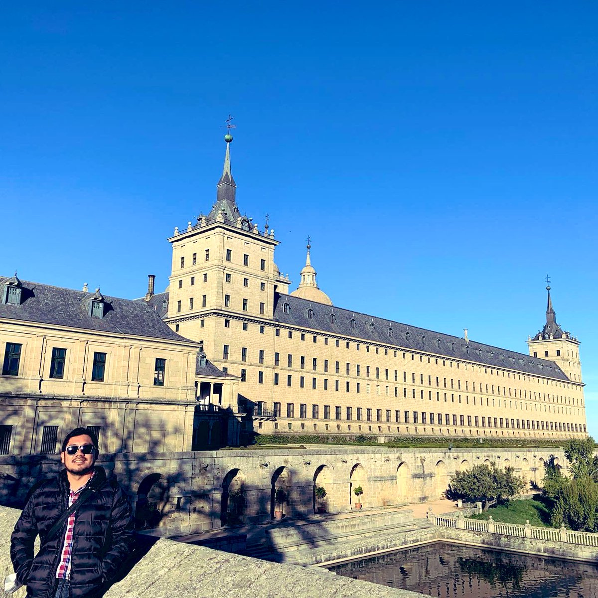 GualberCanul's tweet photo. #Throwback #ElEscorial #España https://t.co/R9BUJRJRAY
