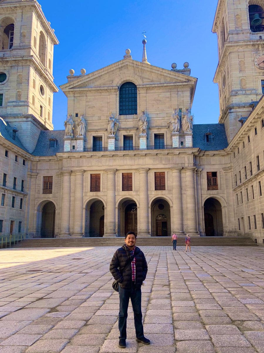 GualberCanul's tweet photo. #Throwback #ElEscorial #España https://t.co/R9BUJRJRAY