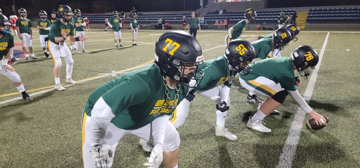 CoachA_Mont's tweet photo. Quarterfinals, @GCHS_KnightsFB vs Scottsdale Christian. Gotta love the Friday night lights! Kickoff 18 minutes away. #2APlayoffs #RoadWarriors https://t.co/vOvUaoCiuM