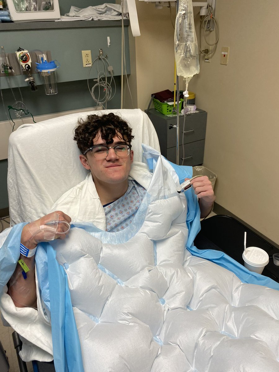 Acl/Meniscus reconstruction surgery was a success! God is good🙏