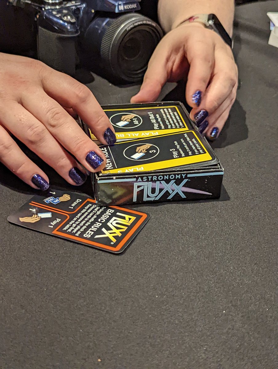 RoseNotWinning's tweet photo. @MEPACON @LooneyLabs 🌕👩‍🚀🌟 https://t.co/xV6zdo4BCZ