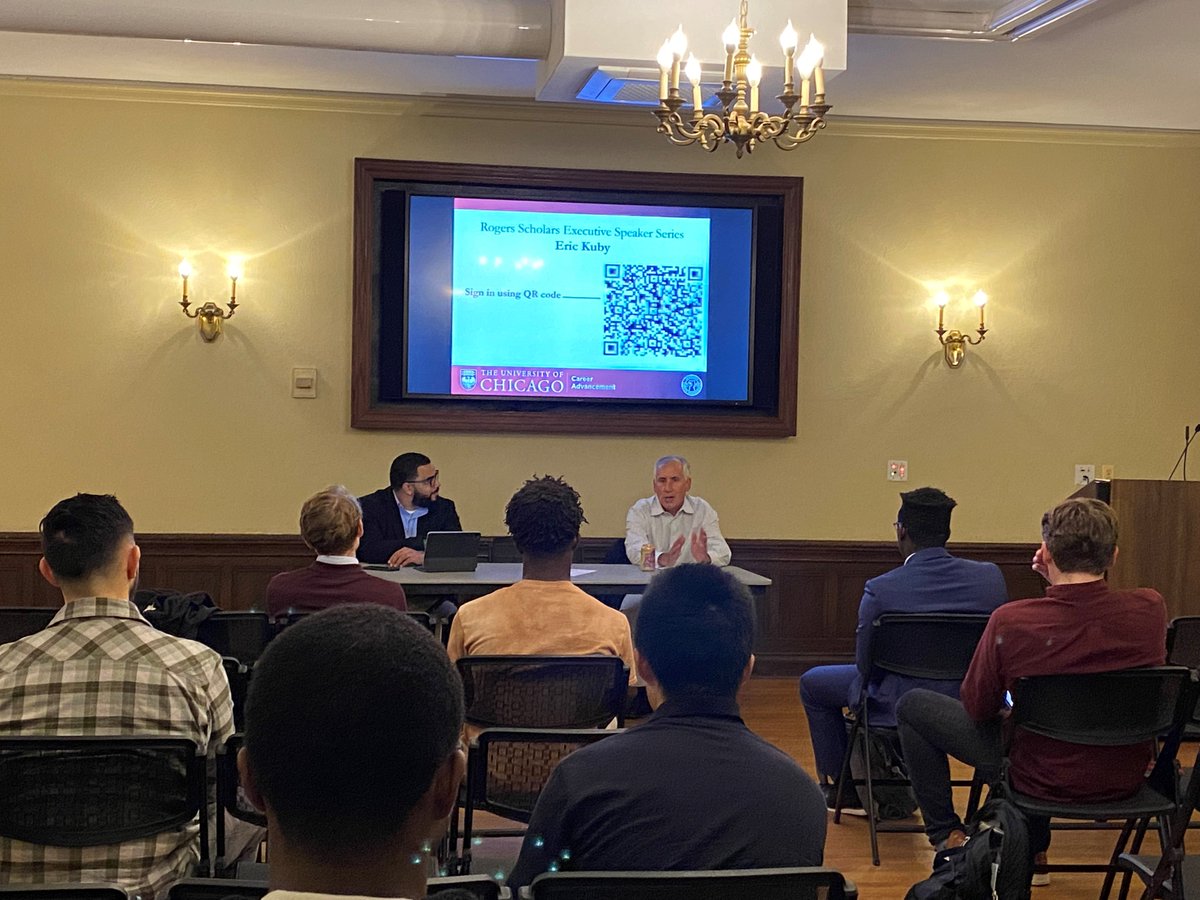 nsinvest's tweet photo. Chief Investment Officer @eric_kuby was delighted to be back on the UChicago Campus for the Rogers Scholars Program Executive Speaker Series.
#GuidingInvestors #NavigatingMarkets #DecadesOfExperience https://t.co/G3WUsqLpv2