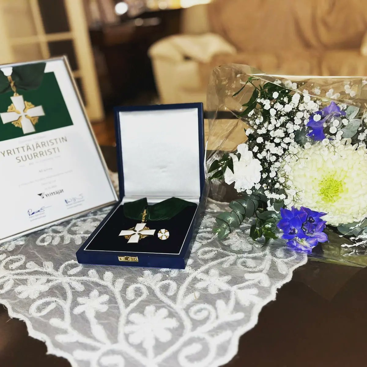 On kunnia saada <a href="/suomenyrittajat/">Suomen Yrittäjät</a> ry:n 312:s @suurristi. Kiitos #yrittäjät tästä tunnustuksesta.