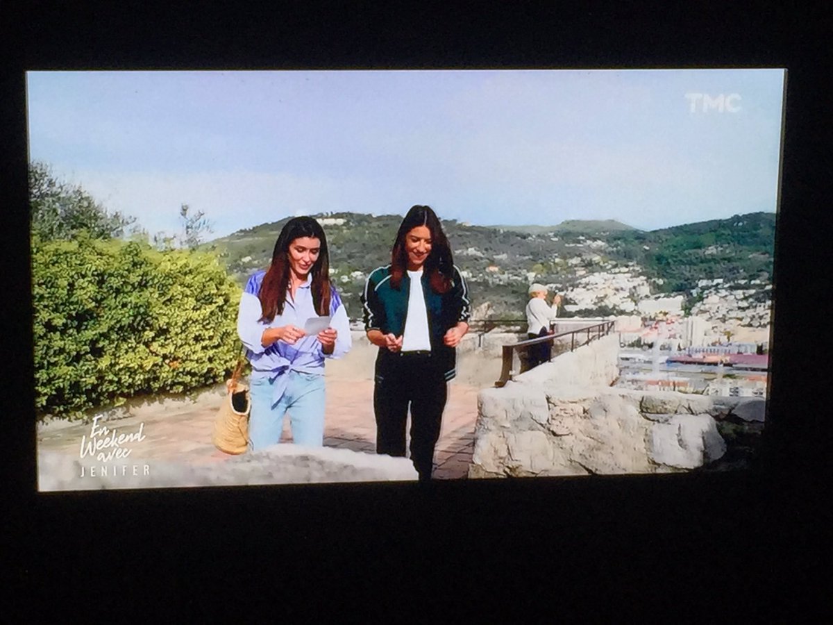 LePatis799's tweet photo. J’ai loupé le 1er numéro donc go pour le 2 ème de #EnWeekEndAvec @JeniferOfficiel présenter par @HeleneMannarino #EnWeekEndAvecJenifer 😃 https://t.co/O1cknsNr4l