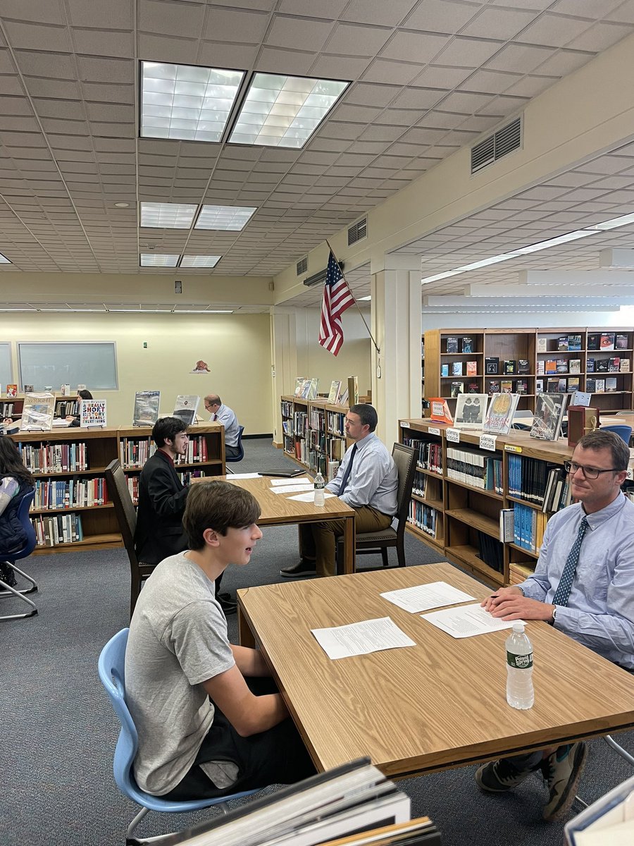 Had such an amazing time getting to be a part of the OHS Senior Interview Day last Friday! Thank you to @MrMaddenOHS <a href="/OHSNYcounselors/">OHS Counselors</a> for including me! <a href="/OSchoolsPR/">Oceanside School District #OSD_NY</a>