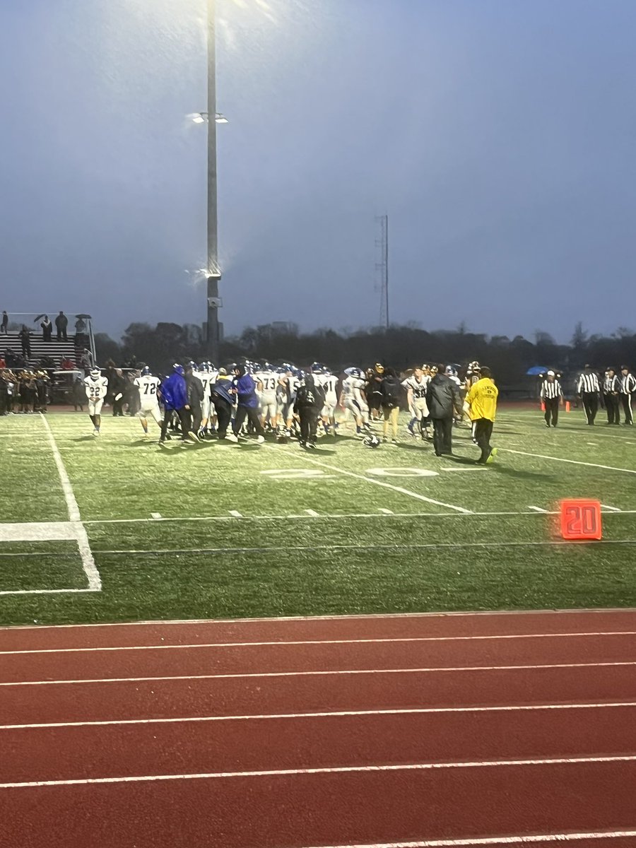 Knights win!!! What a game!! Moving on!! <a href="/JG_Athletics/">John Glenn Athletics</a> <a href="/MrMac_JGHS/">Corey McNamara</a> <a href="/Ms_Sihksnel/">Ms. Sihksnel_JGHS</a> #GoKnightsGo #ElwoodPride
