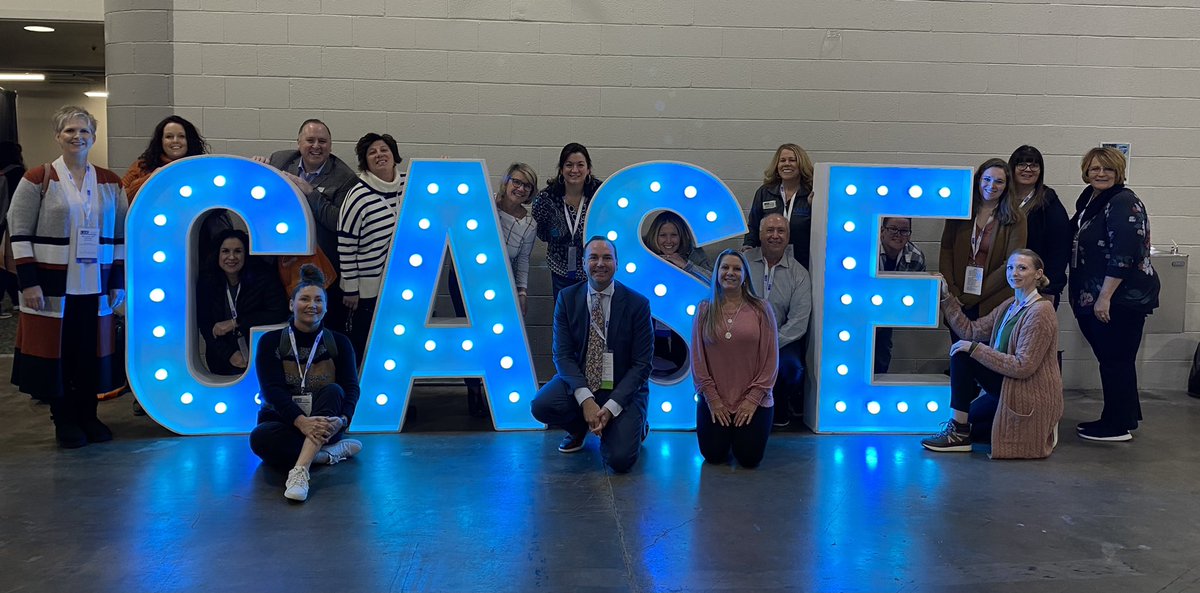 IAASEleads's tweet photo. Illinois team leading & learning @casecec!! #2022CASE https://t.co/i5RnX4ax7m