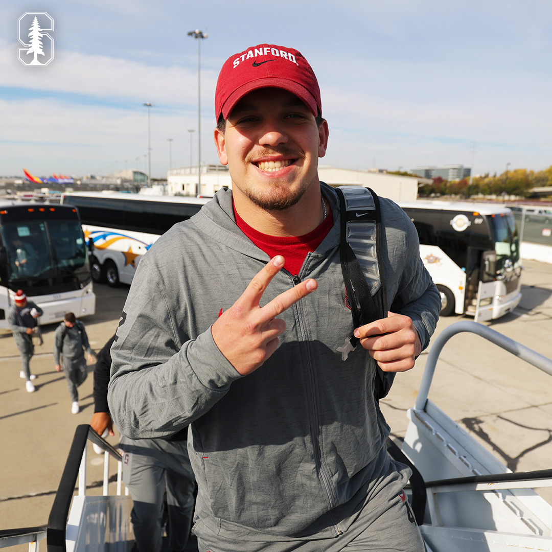 StanfordFball's tweet image. Wheels up to SLC 🛫

#GoStanford | #FlySanJose