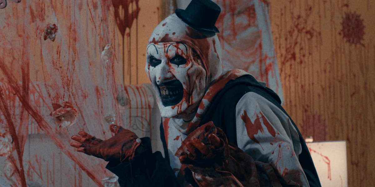 KevJStewart's tweet photo. Victor Crowley died on Halloween night before being resurrected. Art the Clown likes to torment people on Halloween night. One Halloween, Art decides to torment Victor. Has he bitten off more than he can chew? What happens? Who wins?
#VictorCrowley #Terrifier2 #CharacterShowdowns https://t.co/GifNJhO5Gx