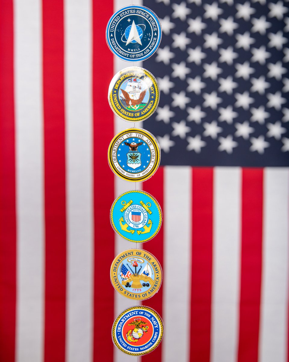 Introducing the 2022 Salute to Veterans and Armed Forces helmet 🇺🇸

#BLUEnited | #EATT