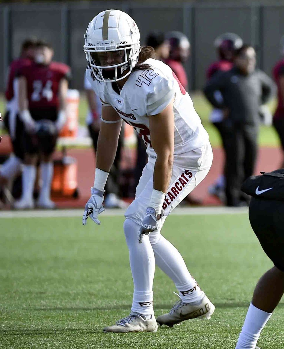Happy Veteran’s Day from Willamette football!

We’d like to especially recognize our own former Marine, Sgt. Trevor Carlin. We appreciate all you’ve done for our country, and this program!