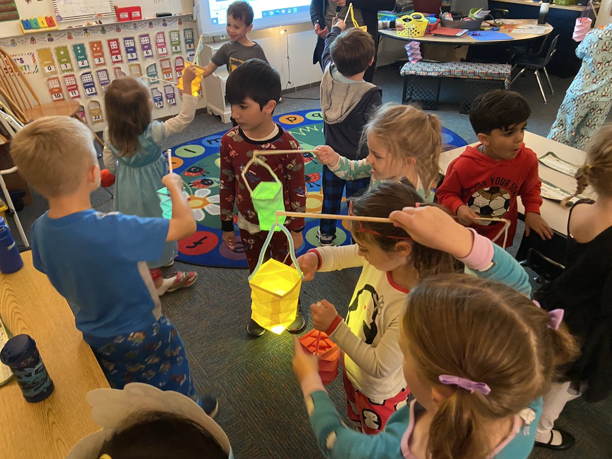 Learning about holidays and traditions around the world from our DK families! Today is St. Martin’s Day in Germany. <a href="/LonePineSchool/">Lone Pine Elementary</a> <a href="/bhschools/">BHSchools</a> <a href="/BhillsGlobaled/">Bloomfield Hills Schools Global Education Team</a> <a href="/MaryHillberry/">Mary Hillberry</a>