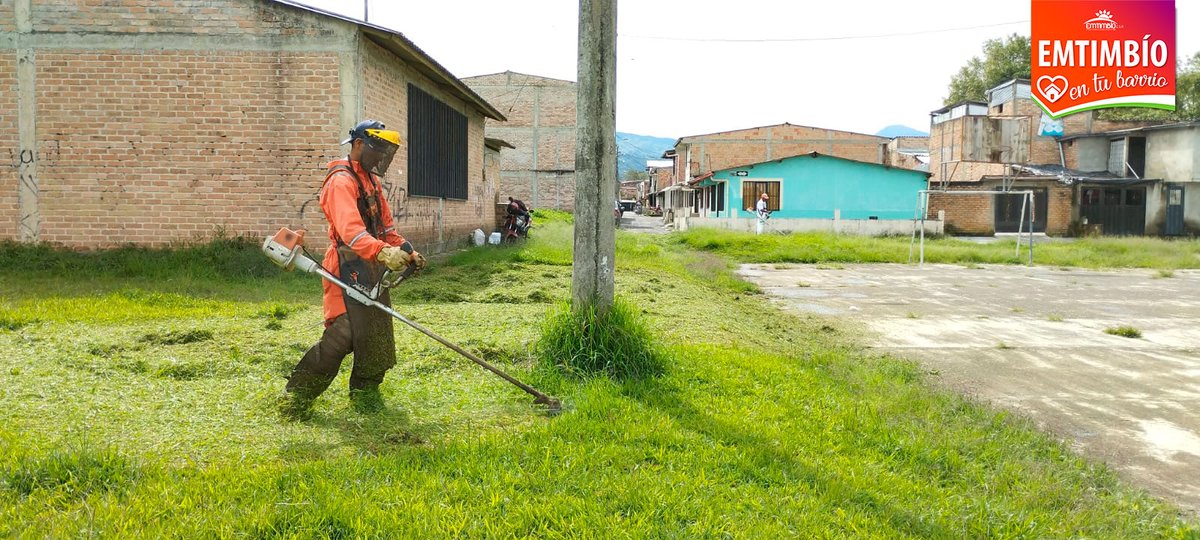 emtimbio's tweet photo. #EMTIMBÍO #EnTuBarrio | EMTIMBÍO ESP, 8 de nov. Llevamos las oficinas hasta la cancha cubierta del barrio San Judas, para atender a los usuarios de los barrios Quintas de San Camilo, San Judas, Villa Gerardina y Germán Ramírez. https://t.co/8y9WDp7aJt