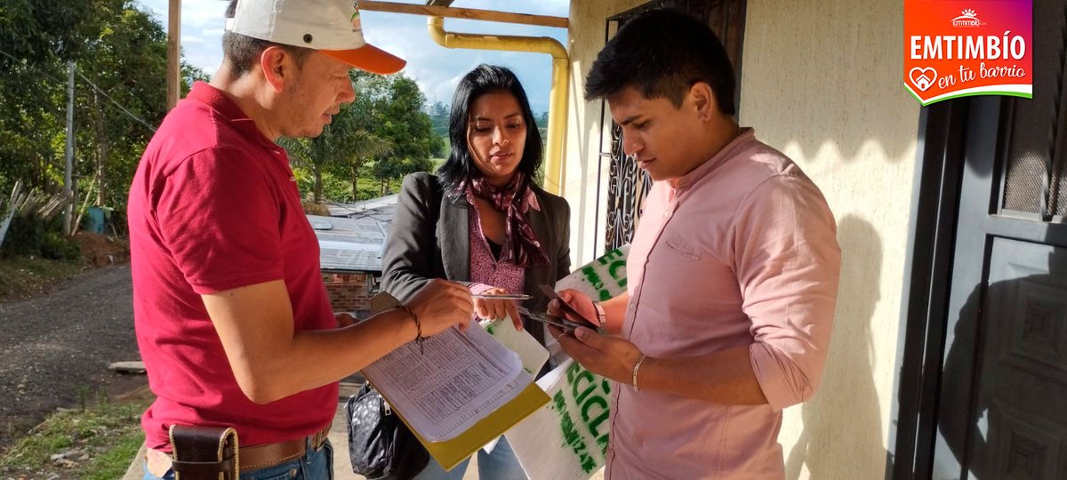 emtimbio's tweet photo. #EMTIMBÍO #EnTuBarrio | EMTIMBÍO ESP, 8 de nov. Llevamos las oficinas hasta la cancha cubierta del barrio San Judas, para atender a los usuarios de los barrios Quintas de San Camilo, San Judas, Villa Gerardina y Germán Ramírez. https://t.co/8y9WDp7aJt