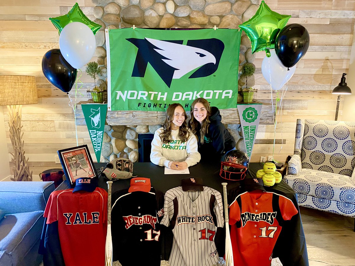 BethuneHailey's tweet photo. Officially a Hawk!  Can’t wait to get started @UNDsoftball Thank you to everyone who helped me get here and make this dream come true! @IHartFastpitch @LegacyLegendsS1 @Los_Stuff @ExtraInningSB @UNDsports @UofNorthDakota https://t.co/mJnunfUplw
