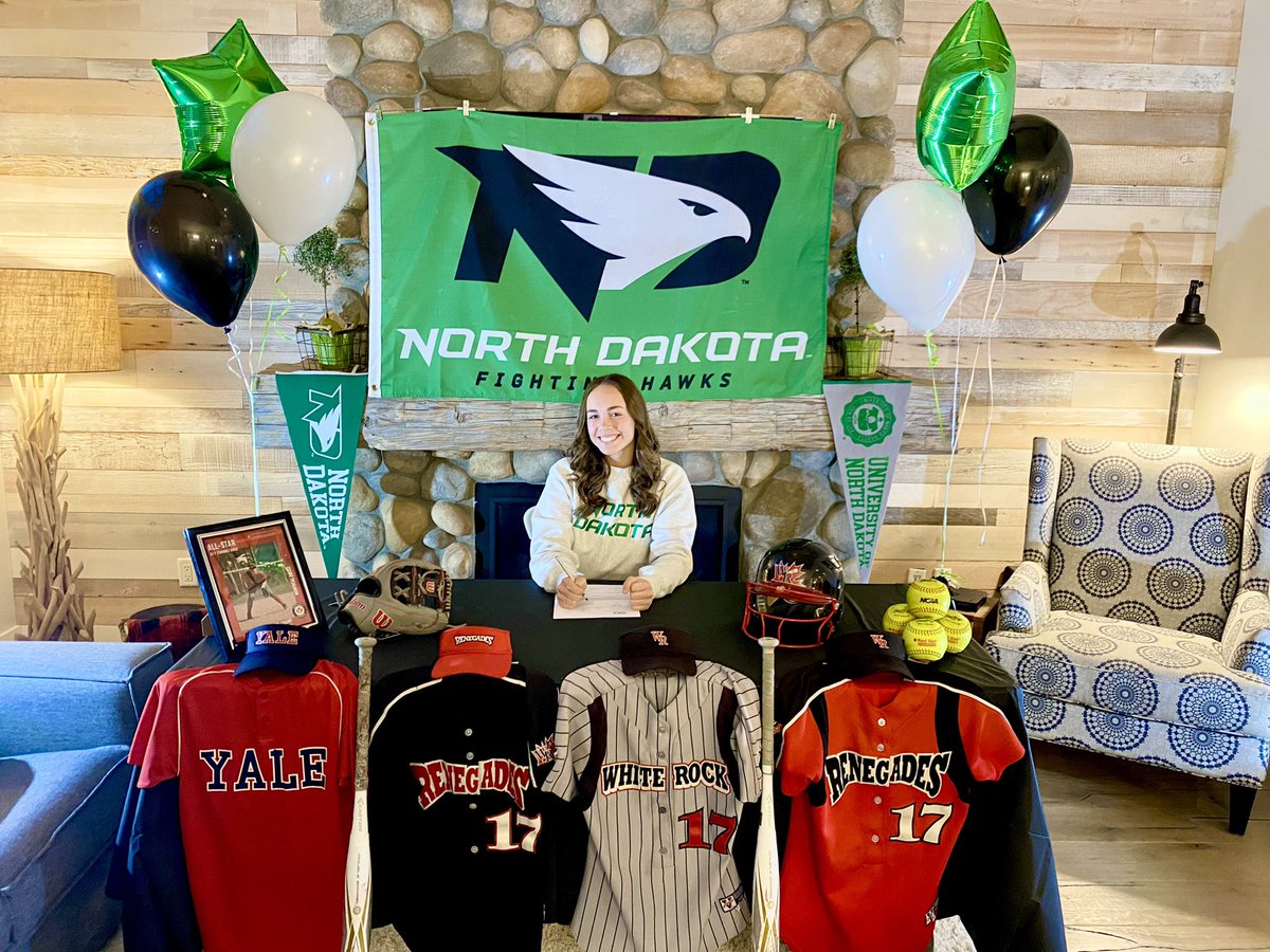 BethuneHailey's tweet photo. Officially a Hawk!  Can’t wait to get started @UNDsoftball Thank you to everyone who helped me get here and make this dream come true! @IHartFastpitch @LegacyLegendsS1 @Los_Stuff @ExtraInningSB @UNDsports @UofNorthDakota https://t.co/mJnunfUplw