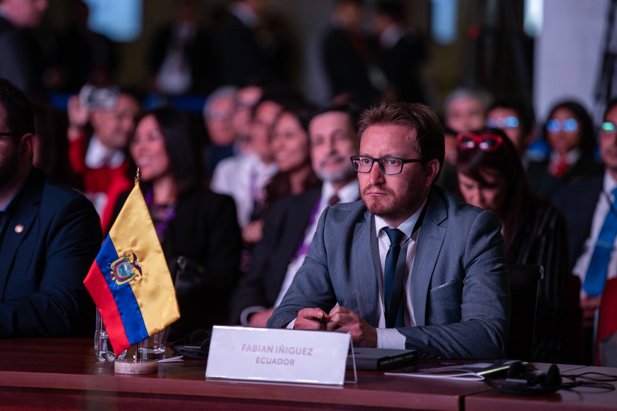 Telecom_Ec's tweet image. Subsecretario Fabián Iñiguez @coli6 abordó los procesos de transformación digital, al cierre del panel de Buenas prácticas de Transformación Digital en el Área Andina de VII Cumbre Ministerial de Gobierno y #TransformacionDigital de las Américas.🇵🇪

@OEA_oficial @redgealc @vmaino