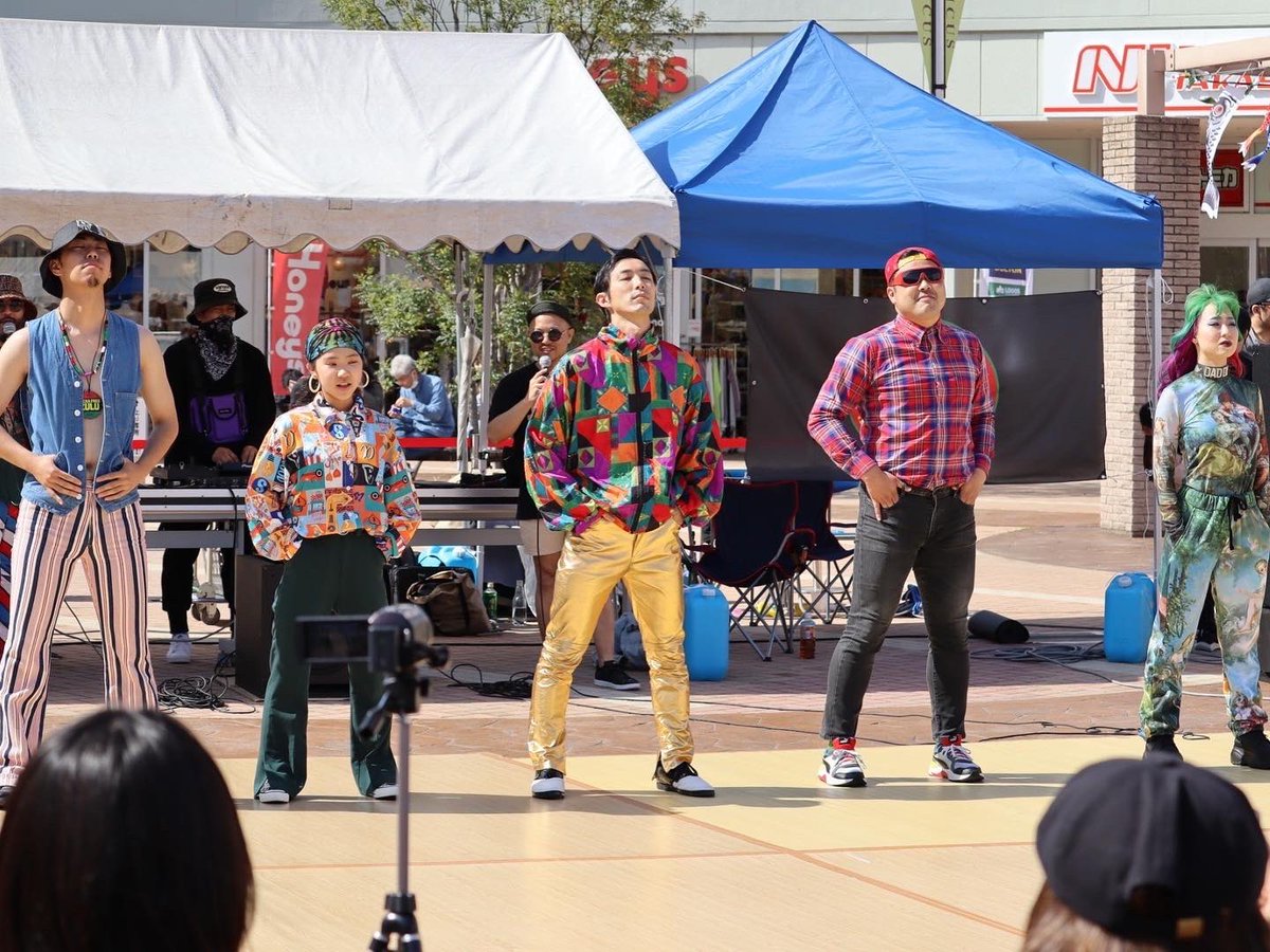 mr_maru3's tweet photo. 今日は
今年ラストのblockparty
5月から毎月、10人未満で設営、SHOWTIME
DJ、MC、撤収、フライヤー配り
小学生から大人まで

みんなの成長を感じれました

よーしラスト

やりきろう‼️ https://t.co/FtadckiFaF