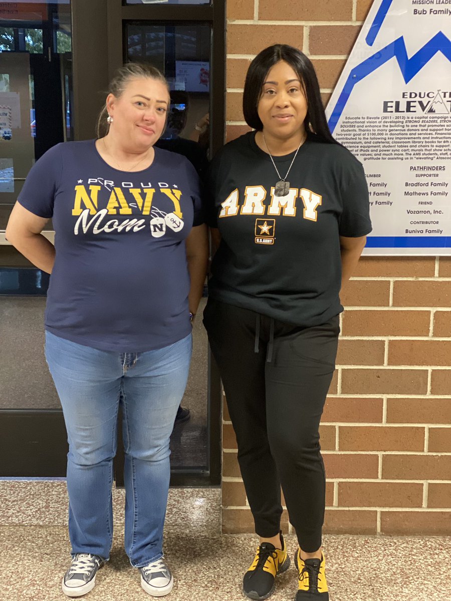 HumbleISD_AMS's tweet photo. 🌟Thank you to all of our Veterans, thank you for your service!! #AtascaTigers https://t.co/Ep57DFgl5Y