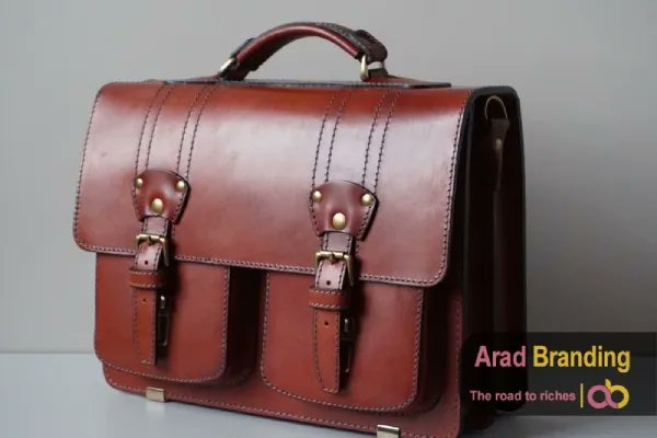 We of the Incredible Price Of #leatherbag we also provide comfort, style, durability, and versatility. #leatherbagwholesale #leathermanufacturer #aradbranding #b2b #leatherbagsupplier
More info on aradbranding.com/products/incre…