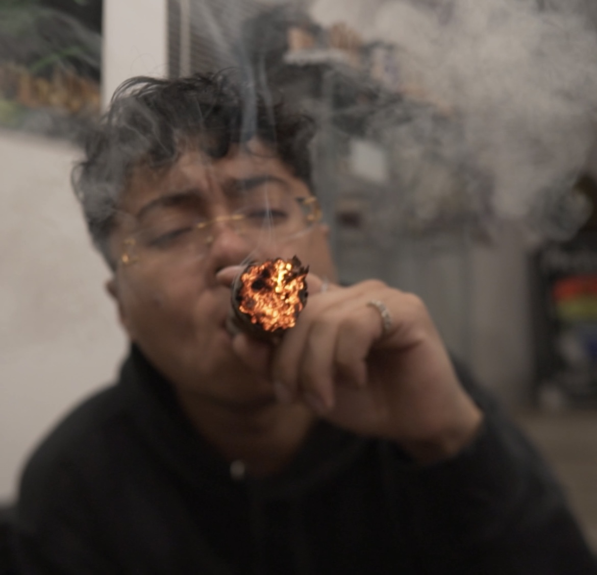 RCVRY 1oz blunt challenge complete

Whats the biggest joint/blunt you've ever smoked?