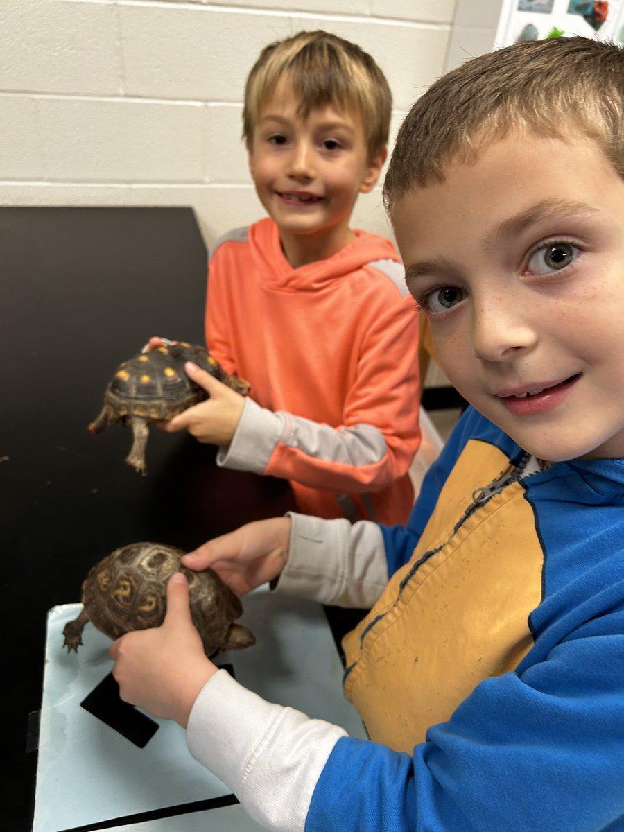 MissOravetz's tweet photo. Thank you @mrsgeist for having us today! We loved seeing and learning about the animals! @MuseCMSD #2ndgrade https://t.co/6Vo21hvaKk