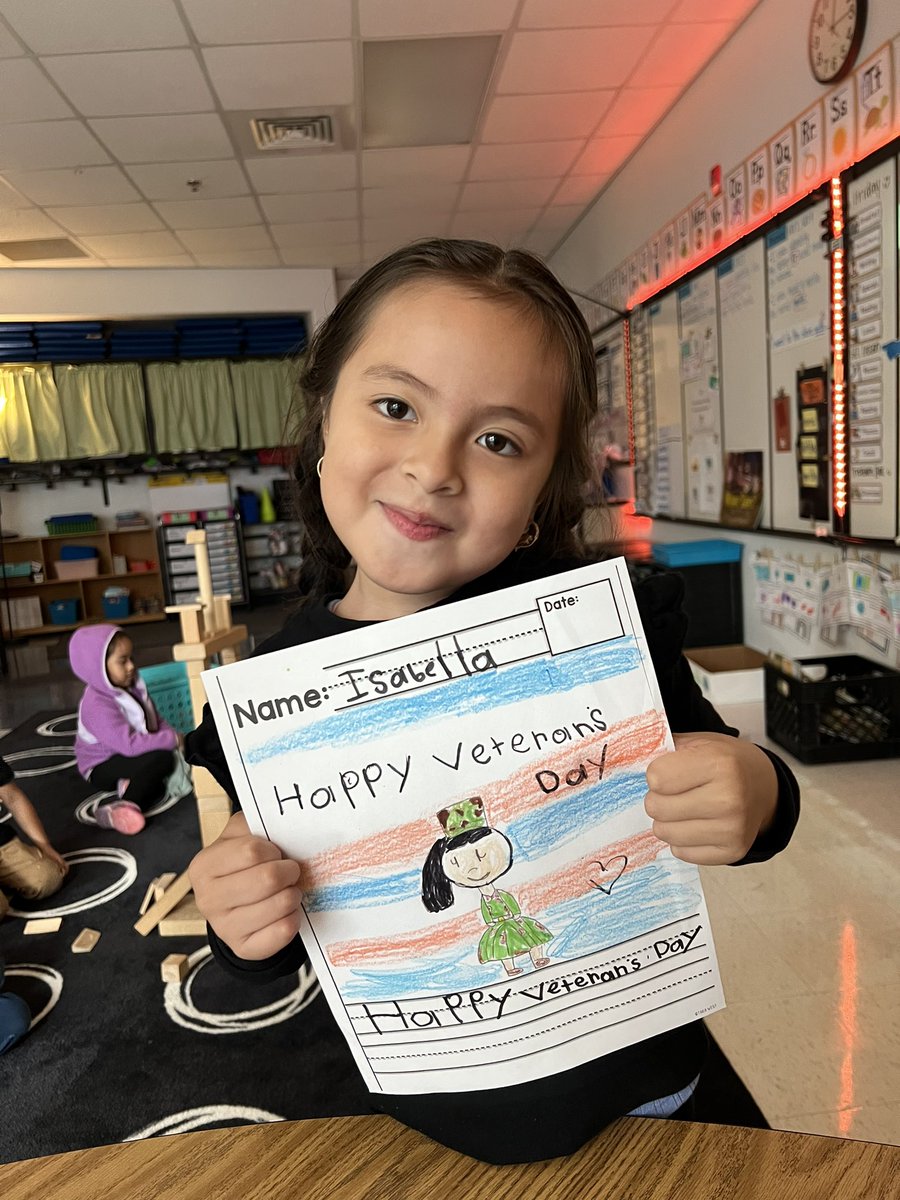 MsKeppler_LFE's tweet photo. Happy Veteran’s Day from the Kinder friends at Lake Forest! 

These kind lions chose to use their indoor recess time to show their thanks to all our veterans! 🦁🇺🇸
@LFLions @LarynBNelson https://t.co/uF355C4hpl
