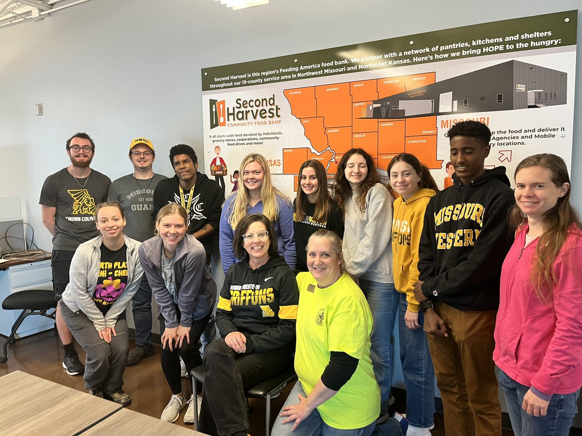 Gold Fridays <a href="/MissouriWestern/">MoWest</a>! A great day to serve the community. Today was Food Bank Friday <a href="/Second_Harvest/">Second Harvest</a>. #community #whatareyoudoingforothers